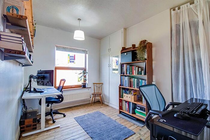 2 Bedroom Terraced House For Sale In Binks Street, Outwood, Wakefield, WF1