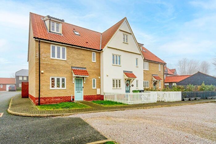 3 Bedroom End Of Terrace House For Sale In School View, Caston, Attleborough, NR17