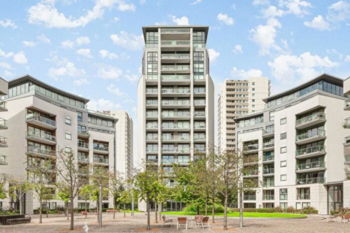 6 Bedroom Flat For Sale In Pump House Crescent, Brentford, TW8