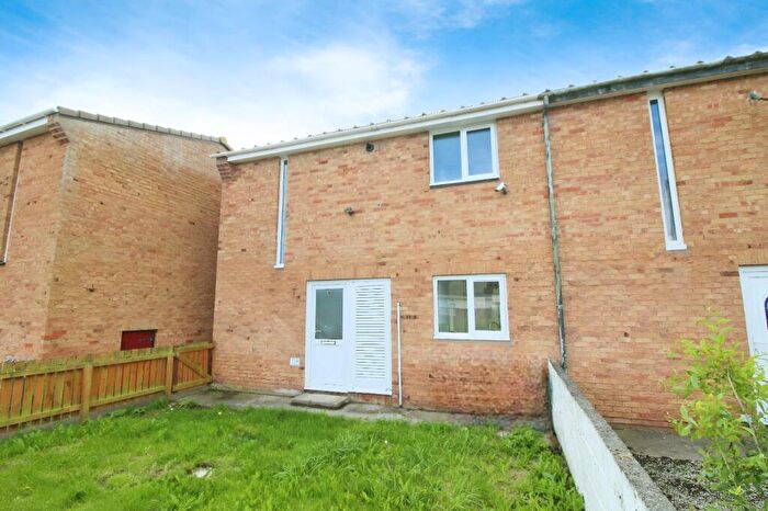 3 Bedroom Semi Detached House To Rent In Maesgwyn, Kinmel Bay, Rhyl, Conwy, LL18