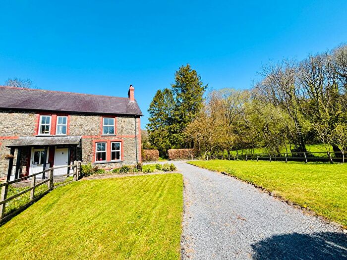 3 Bedroom Semi Detached House For Sale In Glanyrafon, Llanwrda, SA19