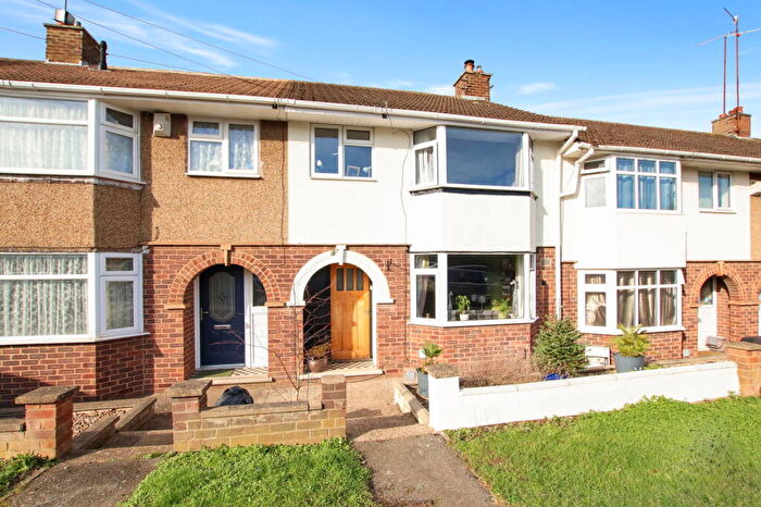 3 Bedroom Terraced House For Sale In Fairway, Northampton, NN2