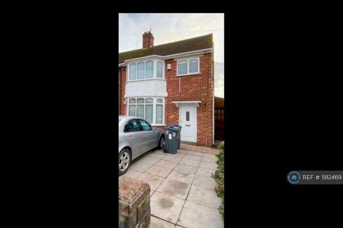 3 Bedroom Semi-Detached House To Rent In Mayswood Grove, Quinton, Birmingham, B32