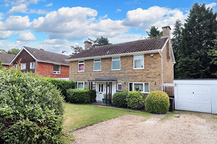 4 Bedroom Detached House For Sale In Hocombe Wood Road, Parish Of Ampfield, Hampshire, SO53