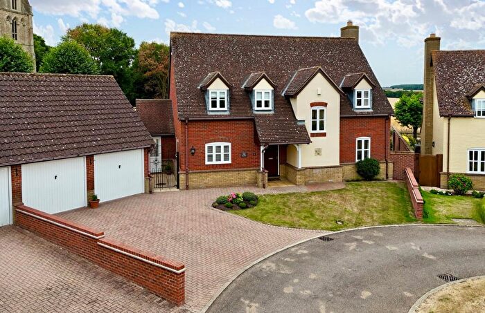 4 Bedroom Detached House For Sale In Bream Close, Buckworth, Huntingdon, PE28