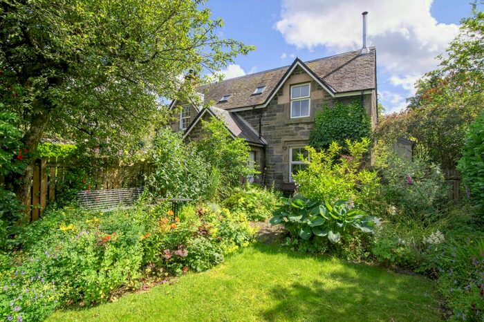 2 Bedroom Semi-Detached House For Sale In Tomnacroisk, Fortingall, PH15