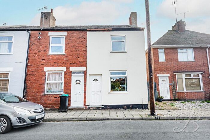 4 Bedroom End Of Terrace House For Sale In Hall Street, Mansfield, NG18