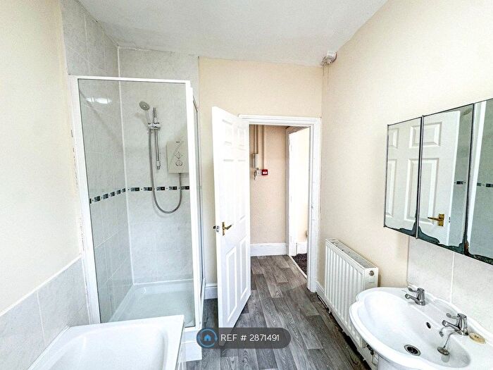 1 Bedroom Flat To Rent In Chepstow Road, Newport, NP19