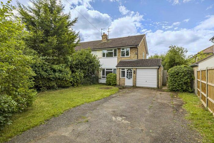 3 Bedroom Semi-Detached House For Sale In Manor Road, Towersey, OX9