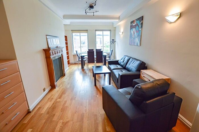 3 Bedroom Apartment To Rent In Park Road, Marylebone, NW1