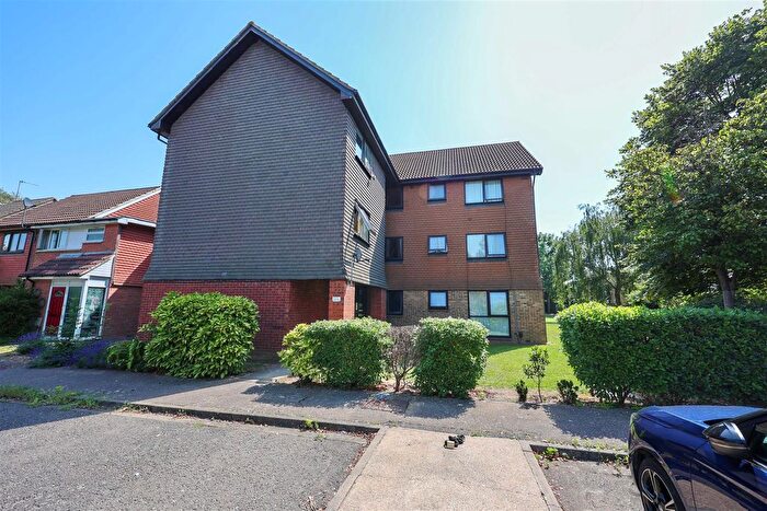 1 Bedroom Flat For Sale In Ryeland Close, Yiewsley, West Drayton, UB7