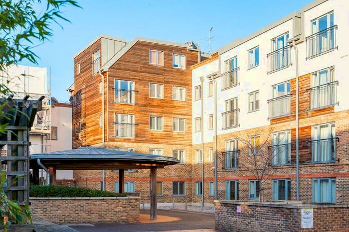 2 Bedroom Apartment To Rent In The Waterfront, Hertford, Hertfordshire, SG14