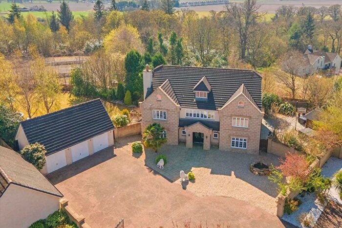 5 Bedroom Detached House For Sale In Douglas Avenue, FK2