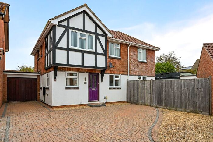 5 Bedroom Detached House For Sale In Beuzeville Avenue, Hailsham, BN27