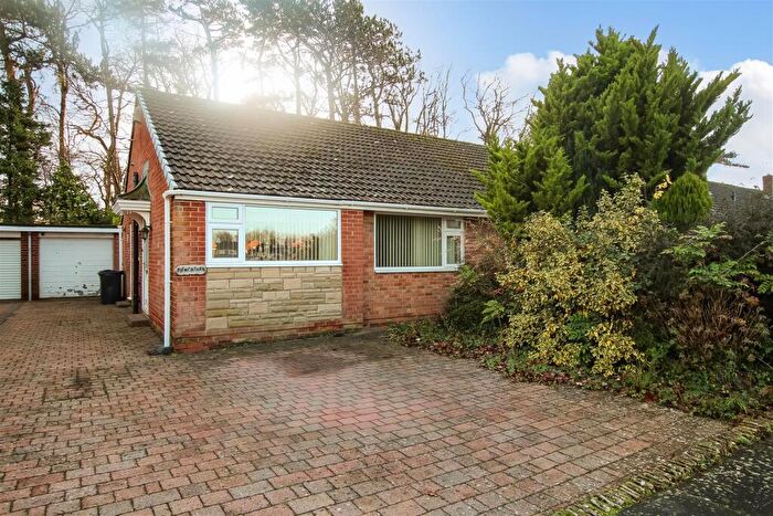 3 Bedroom Semi-Detached House For Sale In Garthorne Avenue, Darlington, DL3