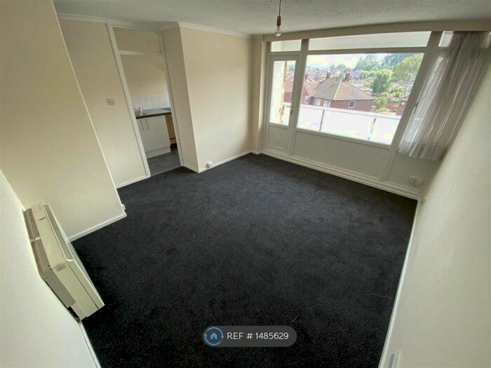 1 Bedroom Maisonette To Rent In Blackwood Avenue, Rugby, CV22