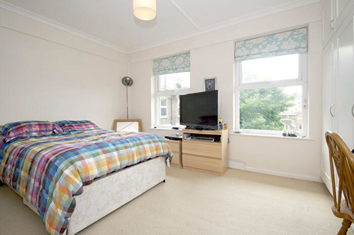 2 Bedroom Apartment To Rent In Riverside Mansions, Riverside Mansions, Milk Yard, Wapping, E1W