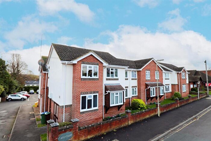 1 Bedroom Apartment For Sale In Clarence Road, Fleet, GU51