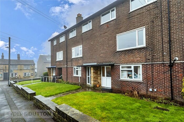 2 Bedroom Flat For Sale In Dearne Fold, Lindley, Huddersfield, West Yorkshire, HD3
