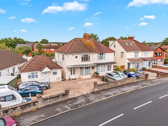 2 Bedroom Property For Sale In Badminton Road, Downend, BS16