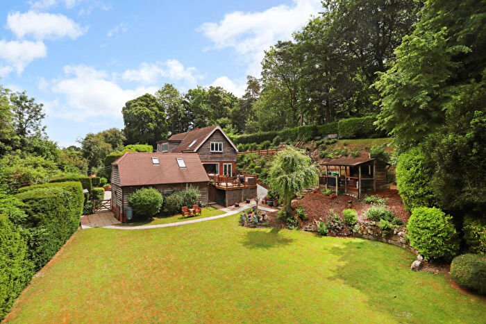 5 Bedroom Detached House For Sale In Lower Neatham Mill Lane, Neatham, Alton, Hampshire, GU34