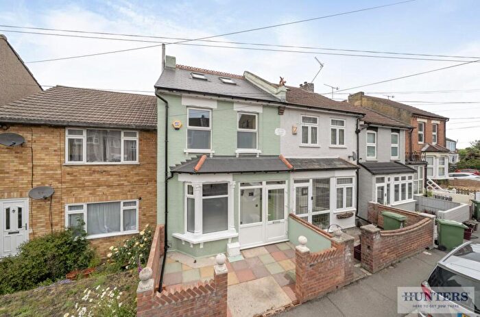 3 Bedroom Terraced House For Sale In Upper Abbey Road, Belvedere, DA17