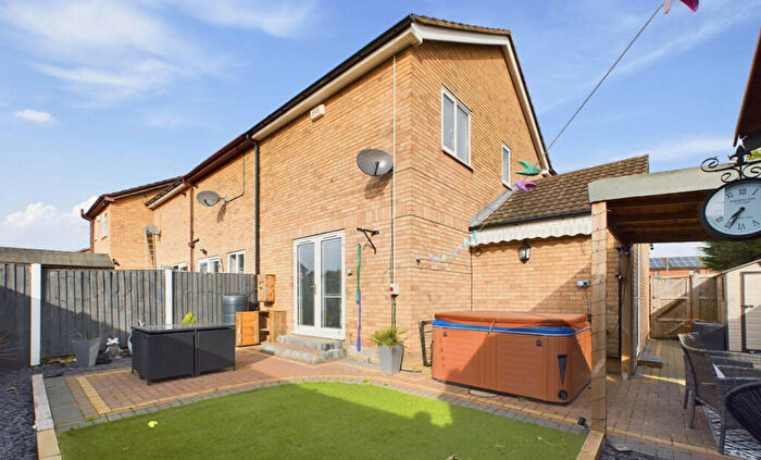 3 Bedroom End Of Terrace House For Sale In Naomi Close, Blacon, Chester, CH1