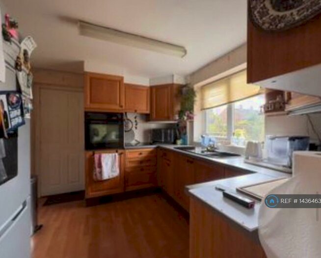 3 Bedroom Semi-Detached House To Rent In Burnet Close, Hemel Hempstead, HP3