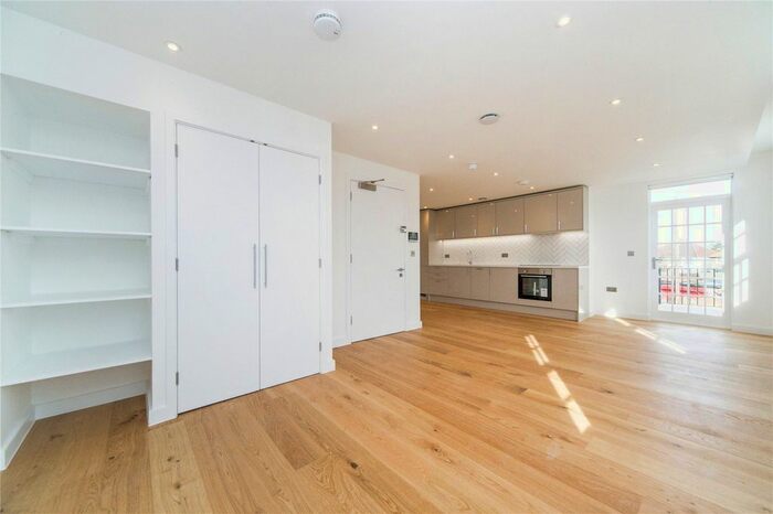 Studio To Rent In The Mansion, High Street, TW13