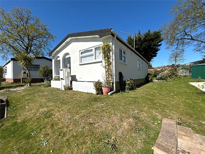 2 Bedroom Bungalow For Sale In Stonehill Woods Park, Old London Road, Sidcup, Kent, DA14