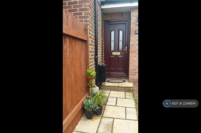 1 Bedroom Flat To Rent In Bushy Hill Drive, Guildford, GU1