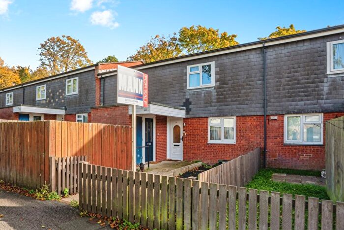 2 Bedroom Flat For Sale In Zeus Lane, Waterlooville, Hampshire, PO7