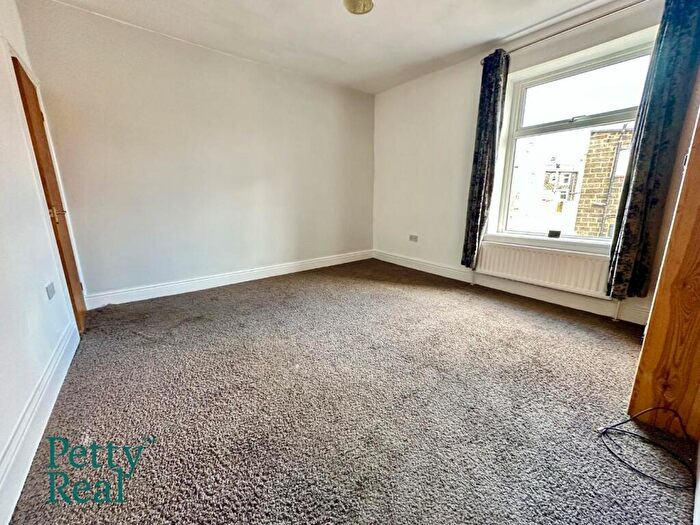 2 Bedroom End Of Terrace House For Sale In Essex Street, Colne, BB8