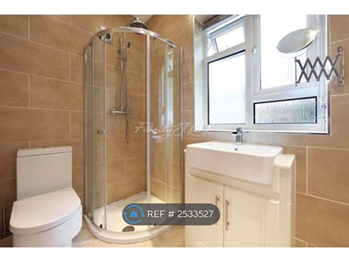 1 Bedroom Bungalow To Rent In Susan Road, London, SE3