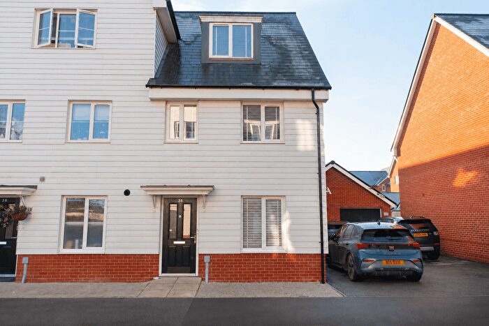3 Bedroom Semi Detached House To Rent In Canterbury, CT1