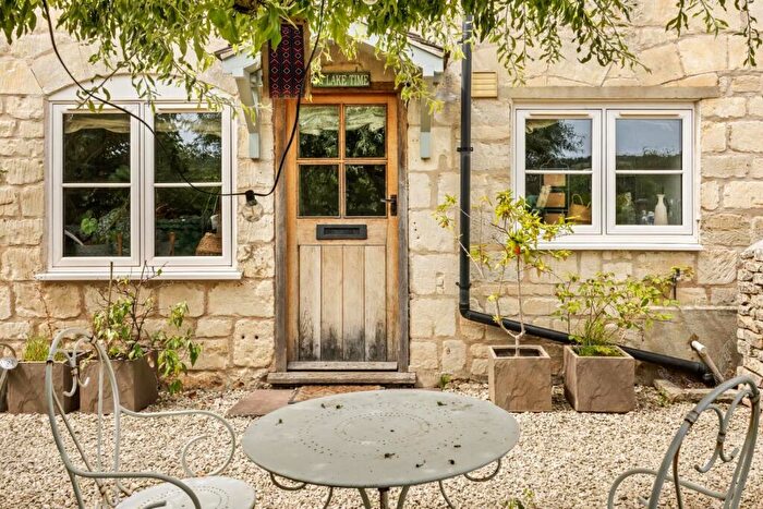 3 Bedroom Cottage For Sale In Vicarage Street, GL6