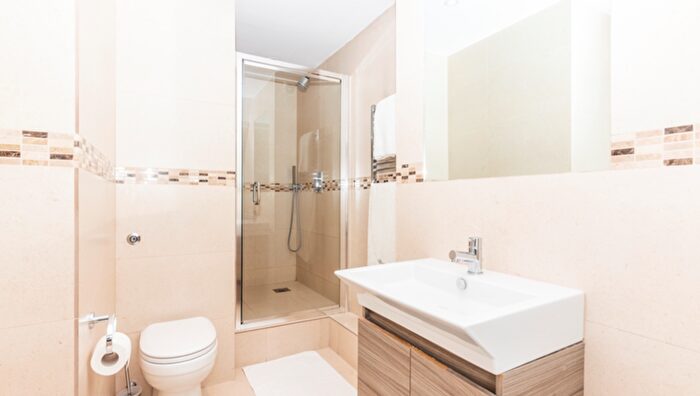 1 Bedroom Flat To Rent In Grosvenor Hill, Mayfair, London, W1K