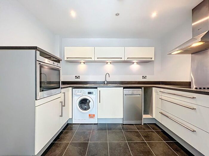 1 Bedroom Flat For Sale In Watkiss Way, Cardiff, CF11