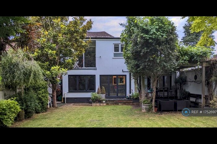 3 Bedroom Semi-Detached House To Rent In Summer Road, Thames Ditton, KT7