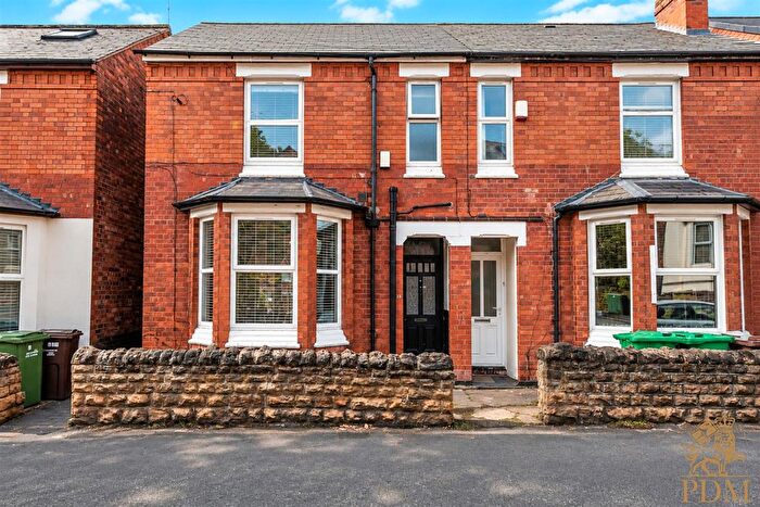 6 Bedroom Semi Detached House For Sale In Rothesay Avenue, Lenton, Nottingham, NG7