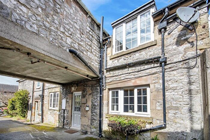2 Bedroom Mews For Sale In Mill Lane, Hartington, Buxton, SK17