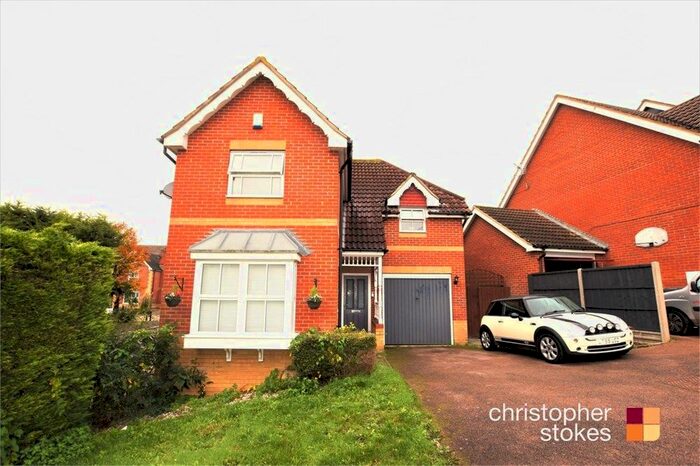 3 Bedroom Detached House To Rent In Lucern Close, Hammond Street, Cheshunt, EN7
