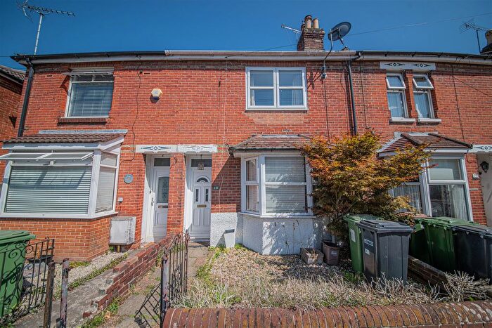 3 Bedroom Terraced House For Sale In Market Street, Eastleigh, SO50