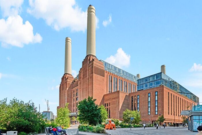 3 Bedroom Flat To Rent In Switch House West, Battersea Power Station, SW11