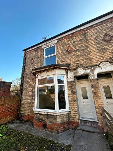 3 Bedroom End Of Terrace House To Rent In Henley Villas, Adderbury Grove, Kingston Upon Hull, HU5