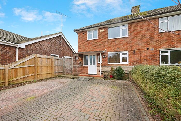 3 Bedroom Semi-Detached House For Sale In Glebe Way, Ashford, TN24