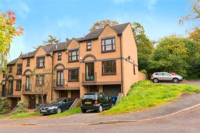 2 Bedroom Town House To Rent In Green Ridges, Headington OX3