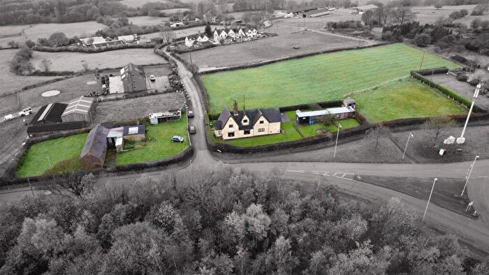 3 Bedroom Detached House For Sale In Springwood Road, Newcastle-under-Lyme, Staffordshire, ST5