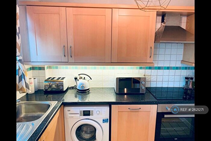 2 Bedroom Flat To Rent In Histon Road, Cambridge, CB4