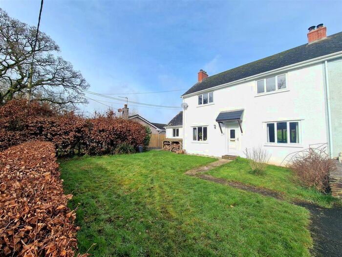 3 Bedroom Semi-Detached House For Sale In Egloskerry, Launceston, PL15